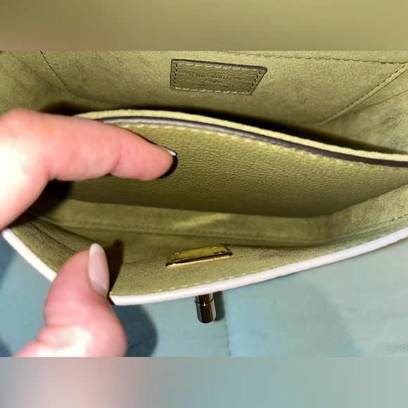 AUTHENTIC LOCKME TENDER LOUIS VUITTON BAG - Picture 7 of 13